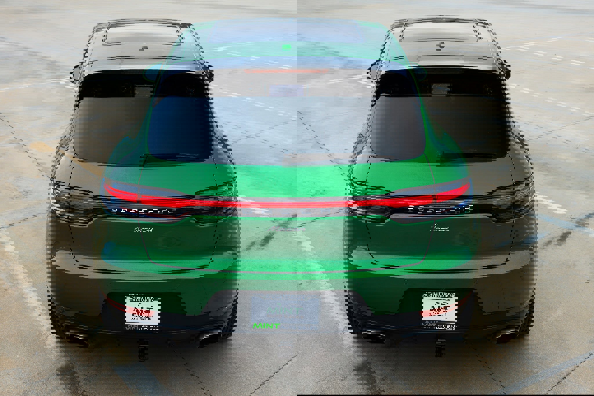 Used 2020 Porsche Macan image 13