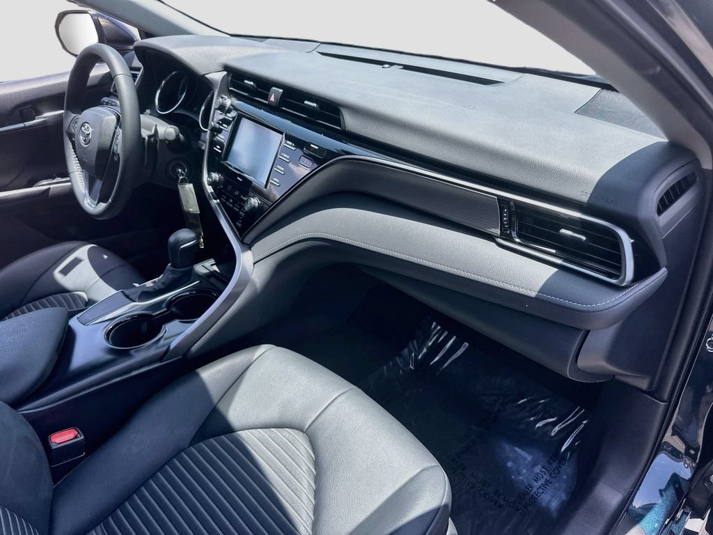 Used 2020 Toyota Camry SE FWD image 26
