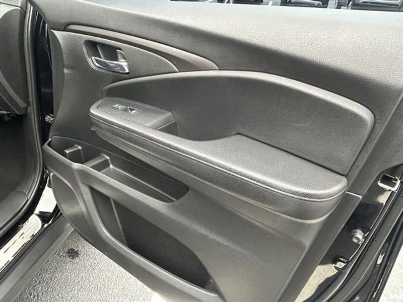 Used 2021 Honda Pilot Special Edition image 25