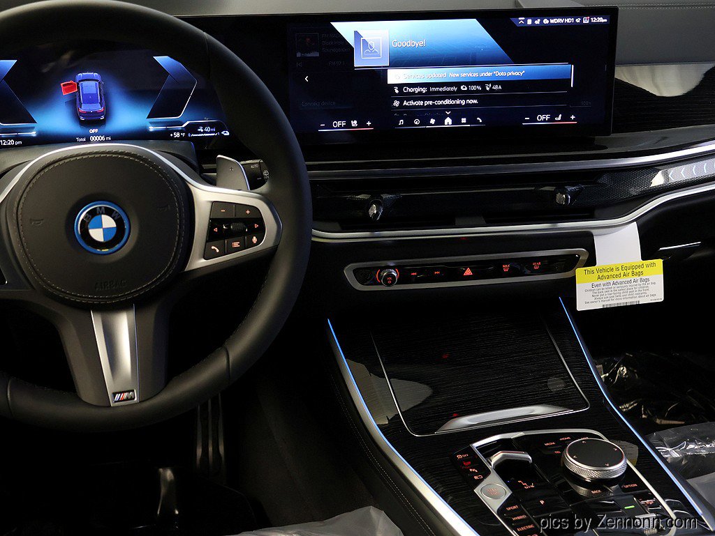 Used 2026 BMW X5 xDrive50e w/ M Sport Package image 17