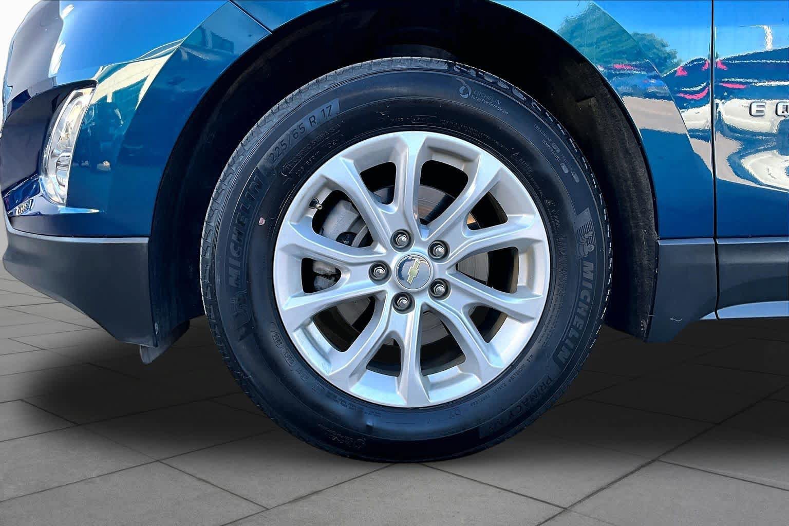 Used 2020 Chevrolet Equinox LT FWD image 11