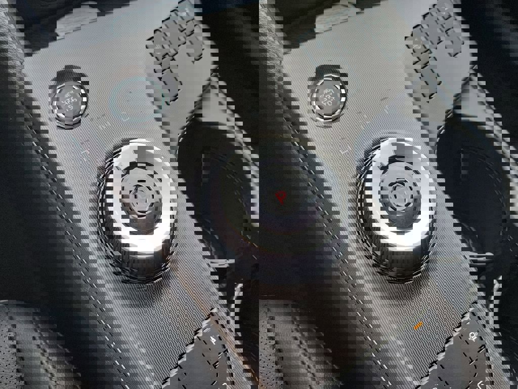 New 2026 Kia Sportage EX w/ EX Panoramic Sunroof Package image 37