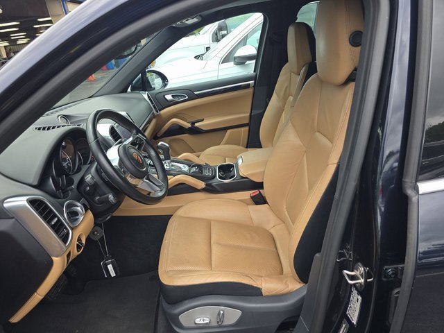 Used 2018 Porsche Cayenne image 5
