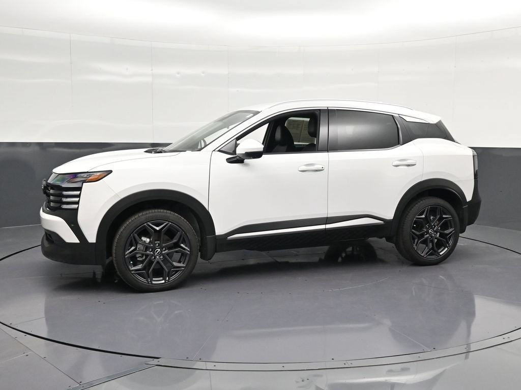 Used 2025 Nissan Kicks SR FWD image 7