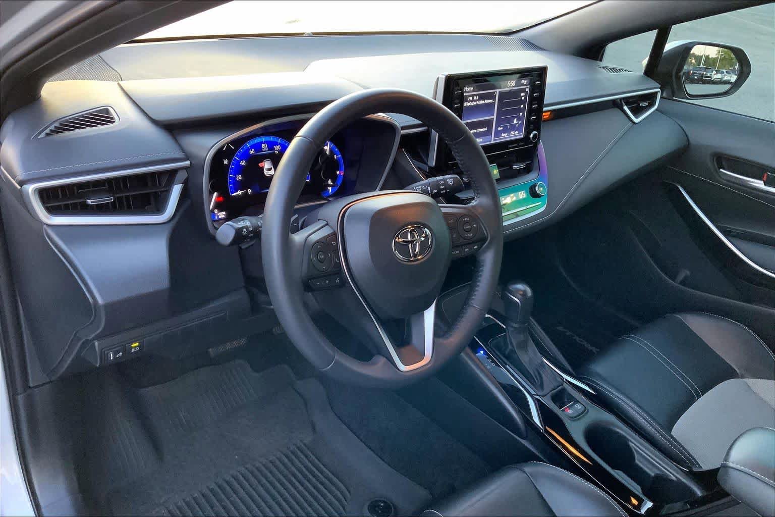 Used 2022 Toyota Corolla XSE FWD image 17