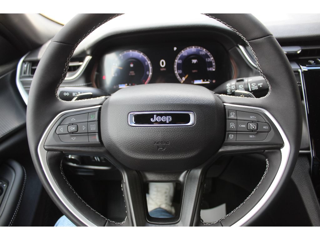 New 2026 Jeep Grand Cherokee Laredo X AWD/4WD image 10