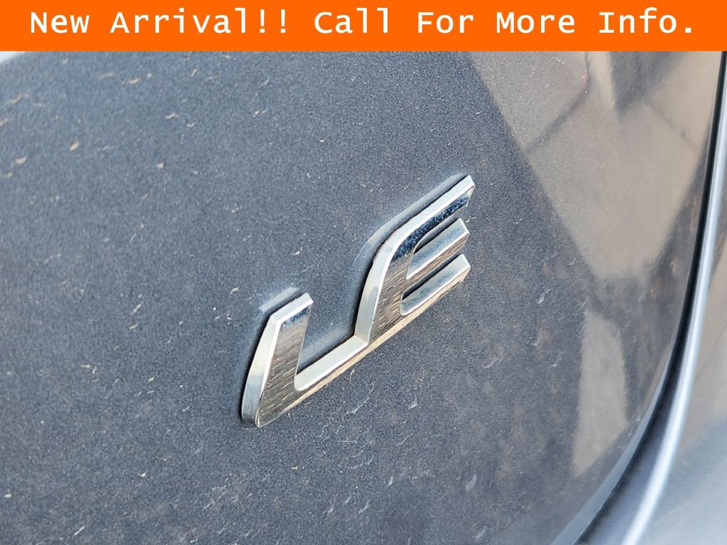 Used 2022 Toyota Corolla LE w/ Carpet Mat Package (TMS) FWD image 8