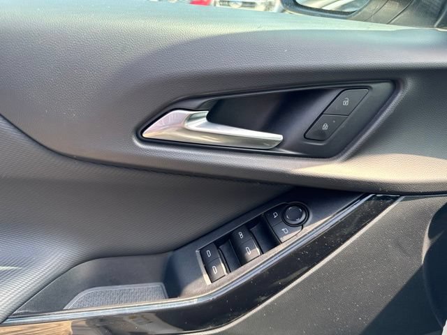 Used 2026 Chevrolet Equinox LT AWD/4WD image 12
