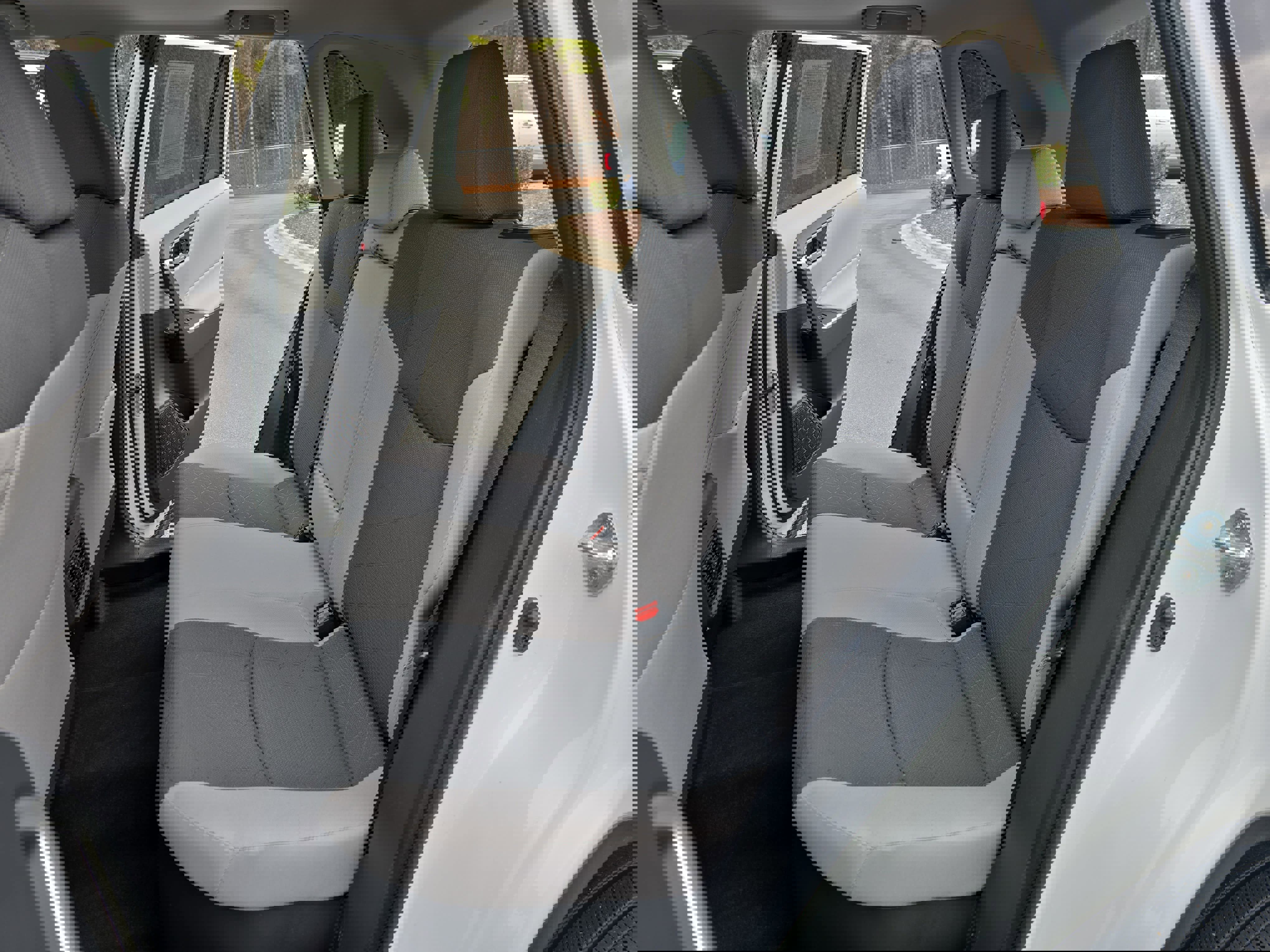 Used 2024 Toyota RAV4 XLE w/ Convenience Package image 13