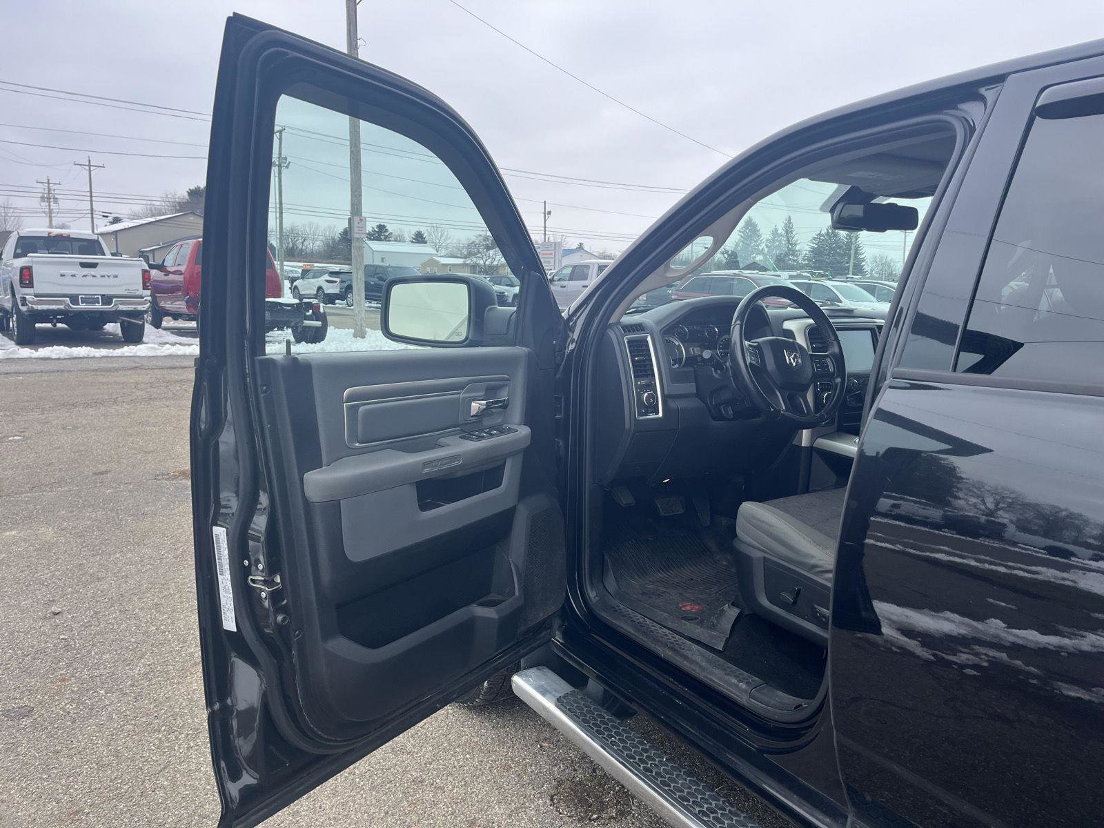 Used 2016 RAM 1500 Big Horn image 9