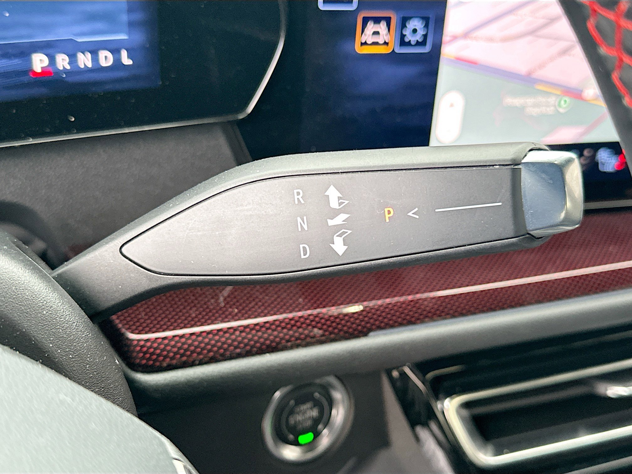 Used 2025 Chevrolet Traverse RS image 17