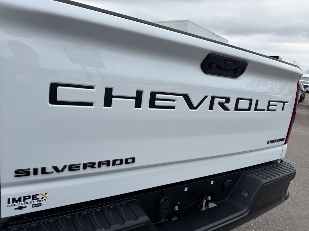 Used 2022 Chevrolet Silverado 2500 Custom w/ Custom Value Package image 28