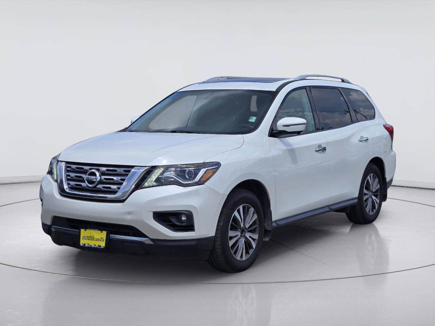 Used 2017 Nissan Pathfinder SL w/ SL Premium Package AWD/4WD image 1