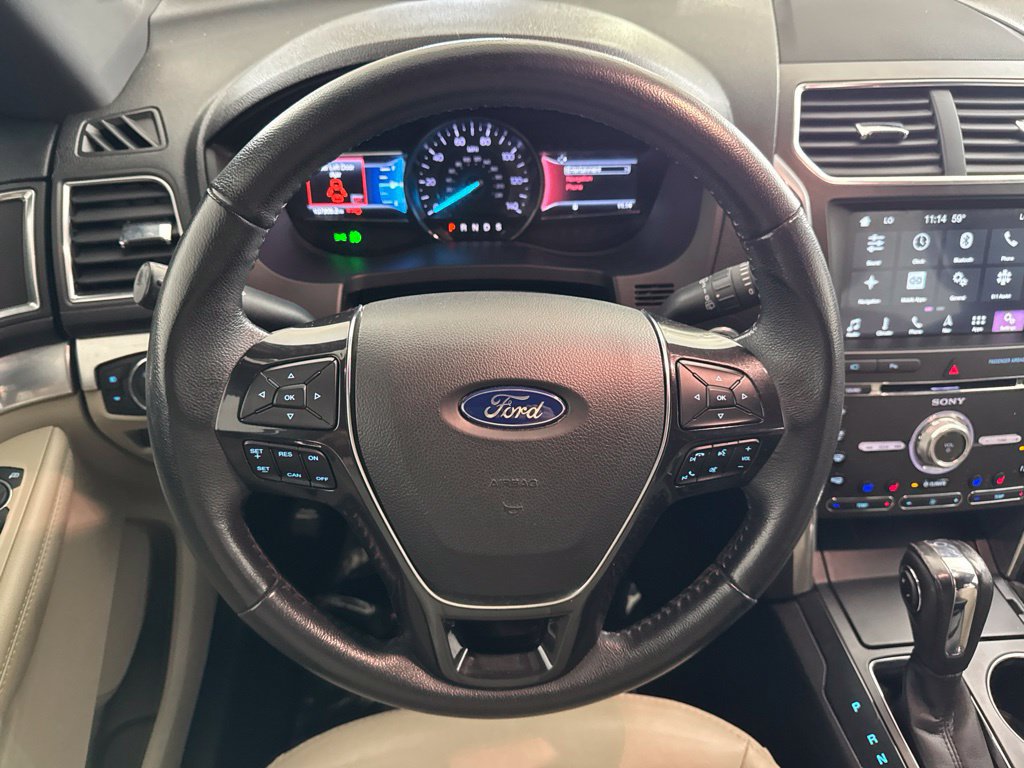 Used 2018 Ford Explorer Limited AWD/4WD image 36
