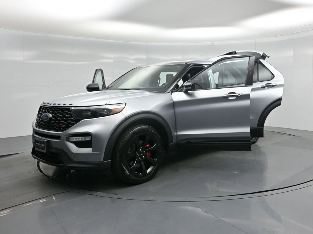 Certified 2022 Ford Explorer ST w/ Equipment Group 401A image 33