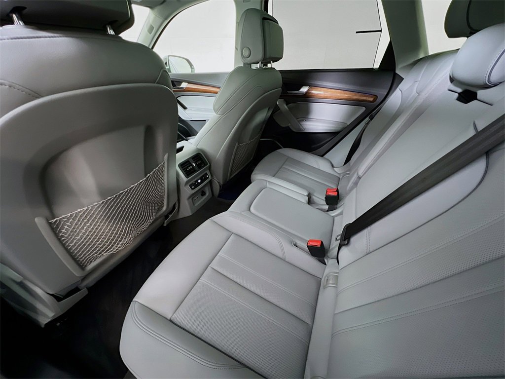 Used 2022 Audi Q5 2.0T Prestige image 24