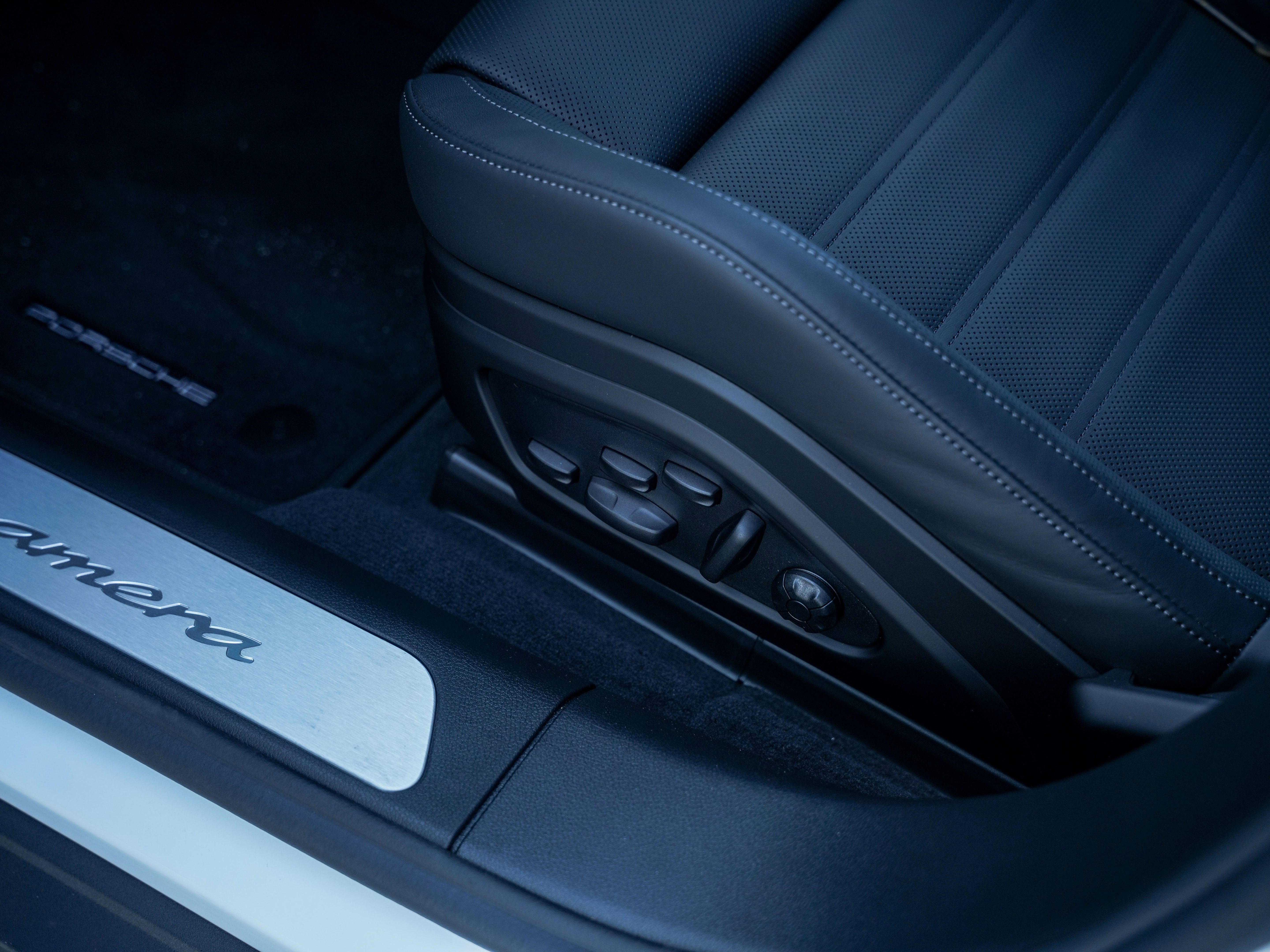 New 2026 Porsche Panamera image 19