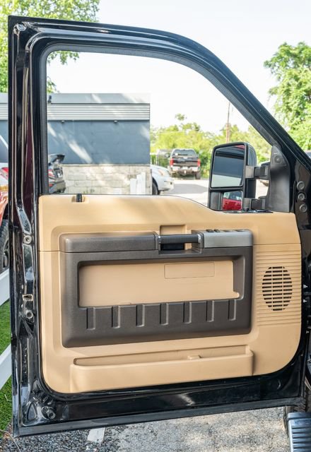 Used 2016 Ford F250 Lariat w/ Lariat Ultimate Package AWD/4WD image 17