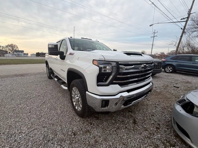 Used 2025 Chevrolet Silverado 2500 LTZ w/ LTZ Plus Package image 8