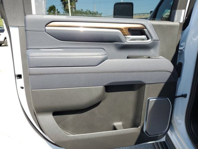 New 2026 Chevrolet Silverado 2500 High Country w/ High Country Premium Package AWD/4WD image 16