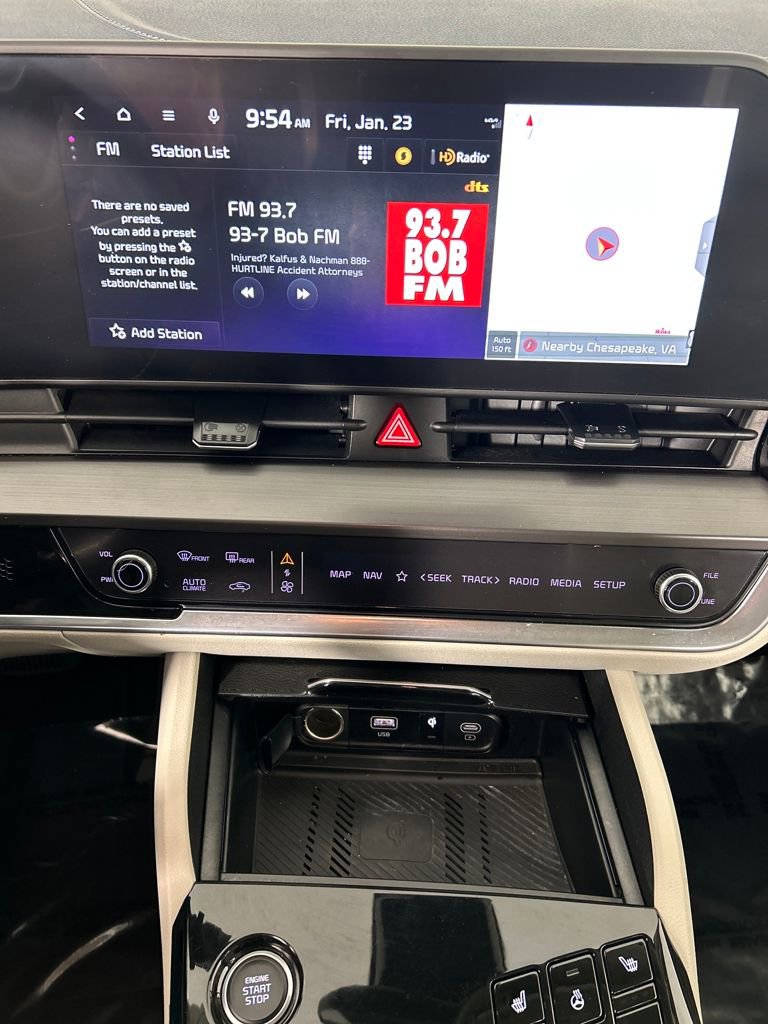 Used 2023 Kia Sportage EX image 13