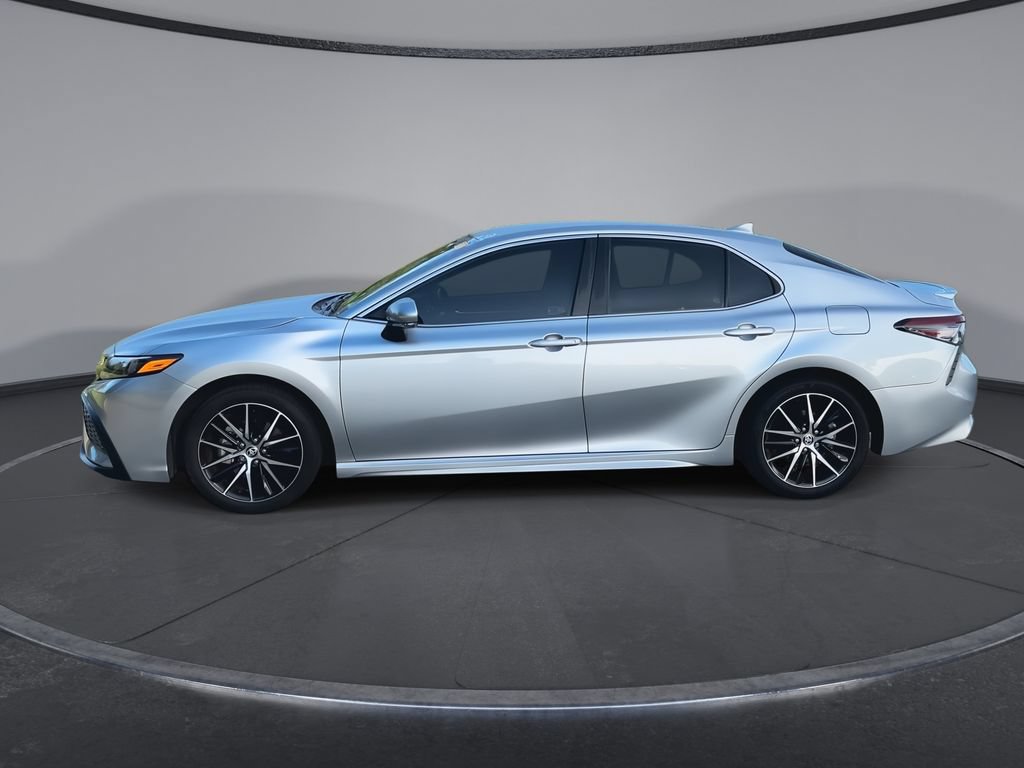 Used 2023 Toyota Camry SE w/ Convenience Package FWD image 5