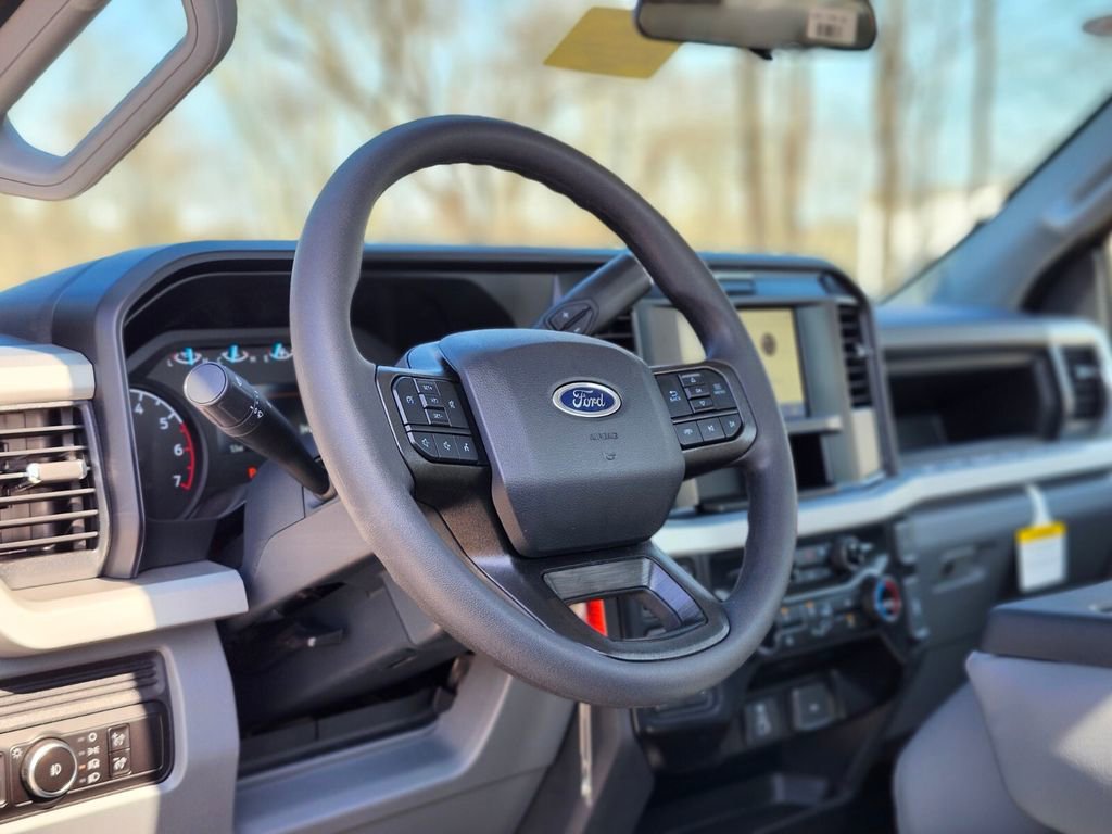 New 2026 Ford F250 XL w/ XL Chrome Package image 14
