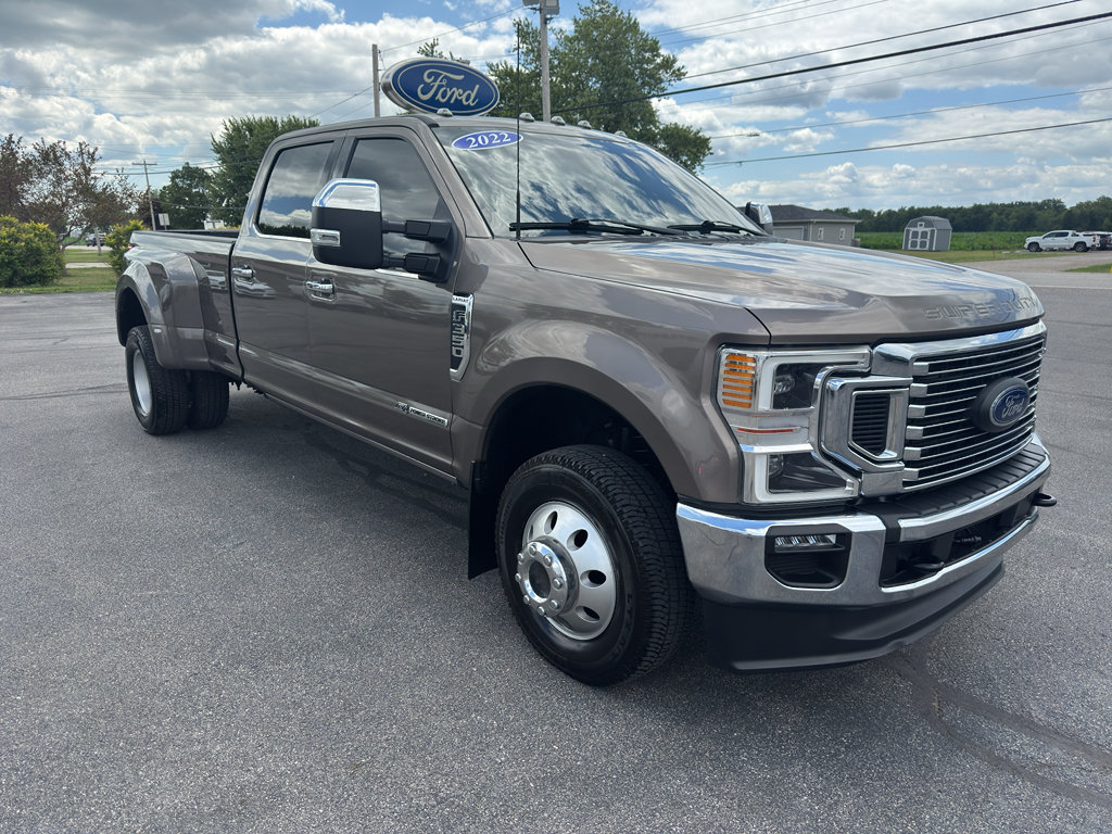 Used 2022 Ford F350 Lariat w/ Lariat Ultimate Package AWD/4WD image 4