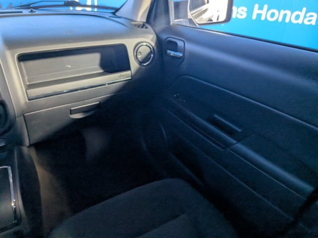 Used 2017 Jeep Patriot Sport w/ Power Value Group FWD image 18