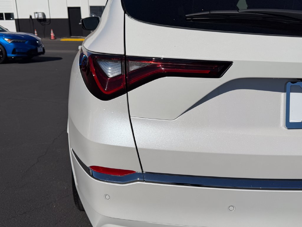 New 2026 Acura MDX w/ Advance Package AWD/4WD image 11