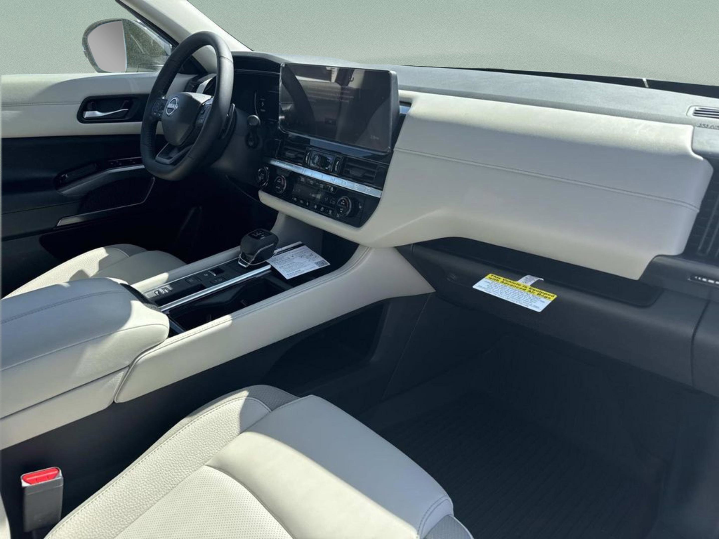 New 2026 Nissan Pathfinder SL image 26