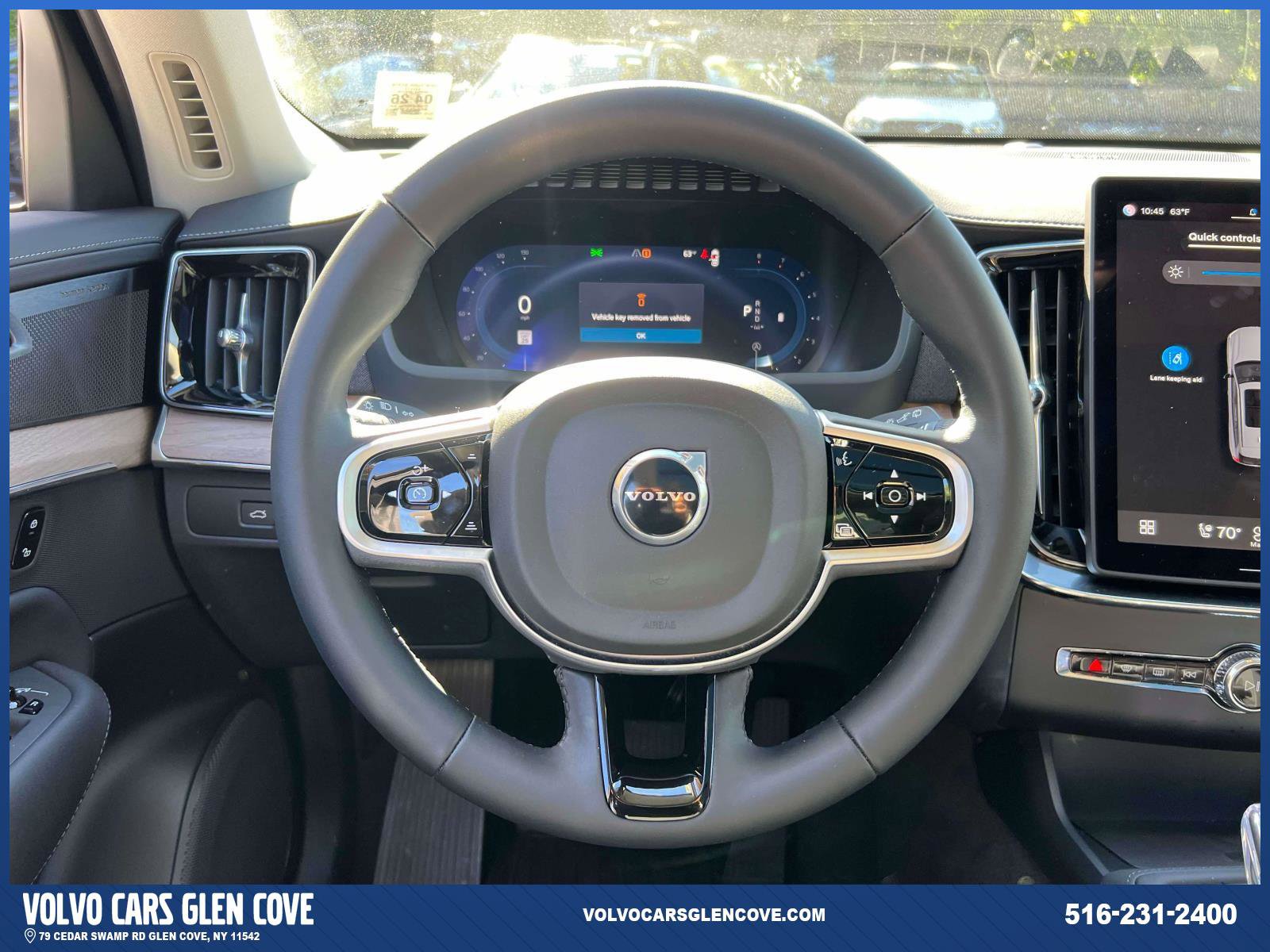 Used 2025 Volvo XC90 B6 Plus w/ Protection Package Premier image 13