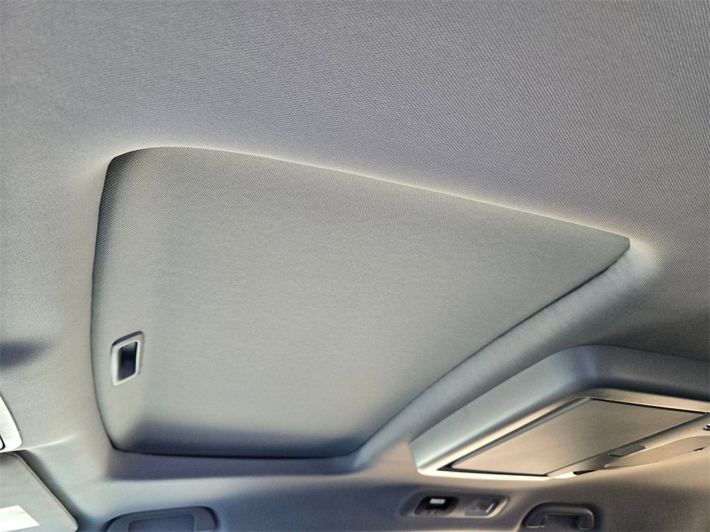 New 2026 Honda Odyssey Touring image 25