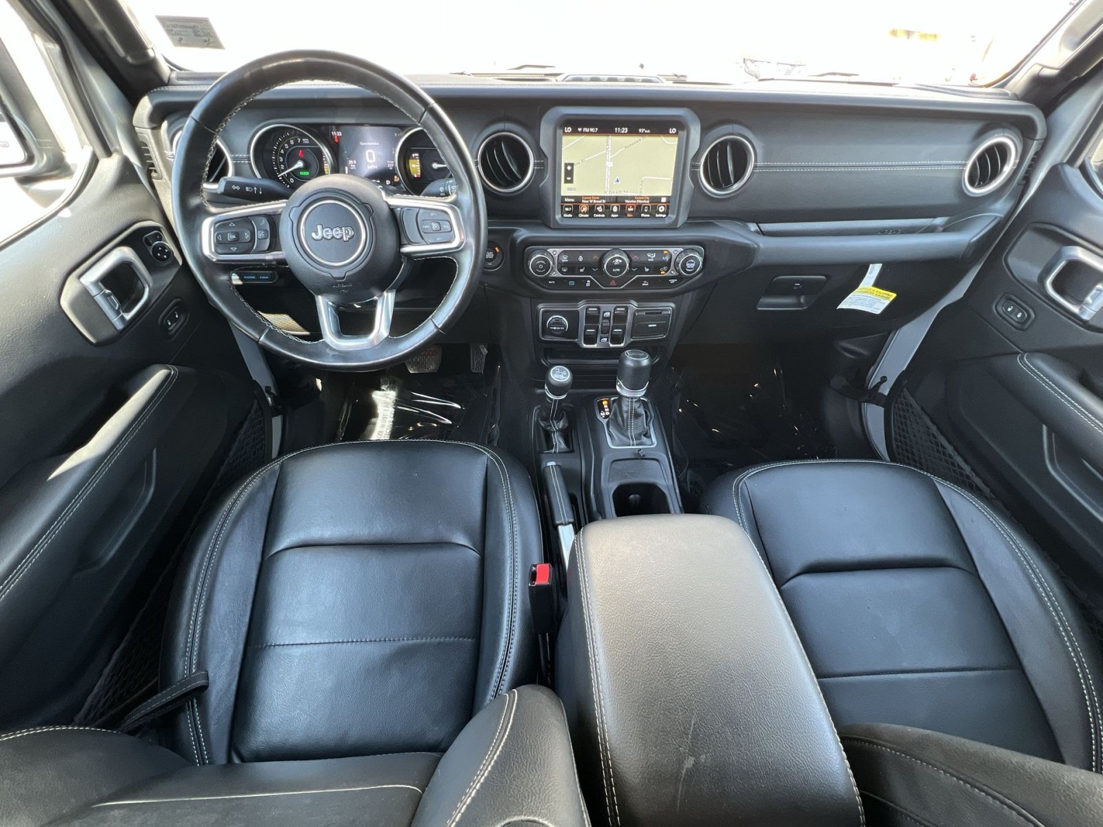 Used 2023 Jeep Wrangler Unlimited Sahara w/ Cold Weather Group AWD/4WD image 20