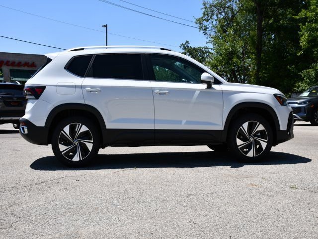 New 2026 Volkswagen Taos SE AWD/4WD image 8
