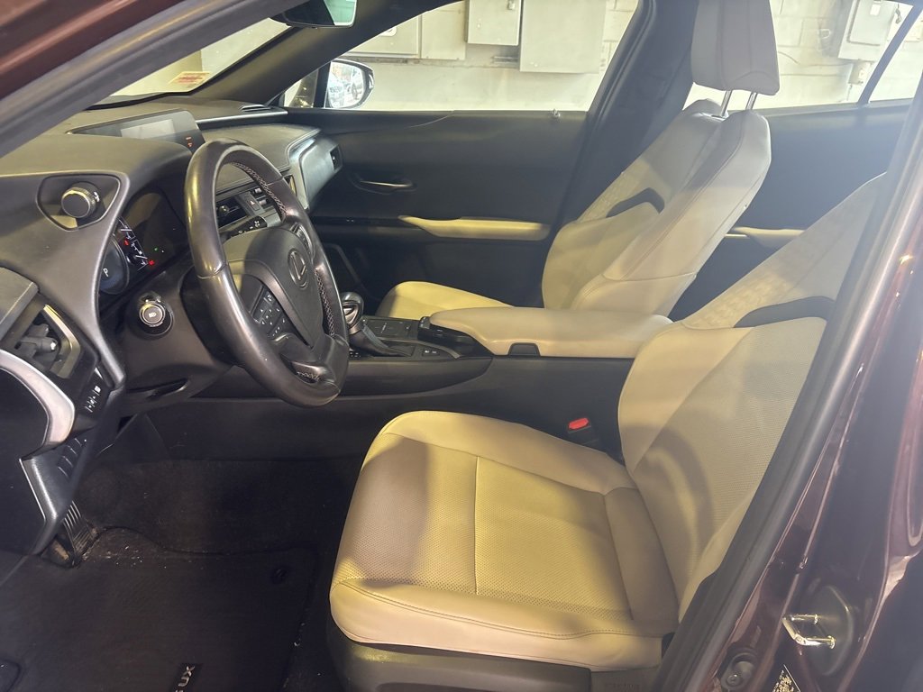 Used 2020 Lexus UX 250h w/ Premium Package image 12