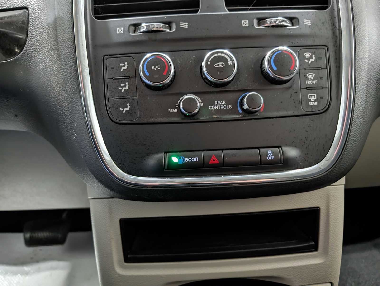 Used 2017 Dodge Grand Caravan SE w/ Power Window Group image 25