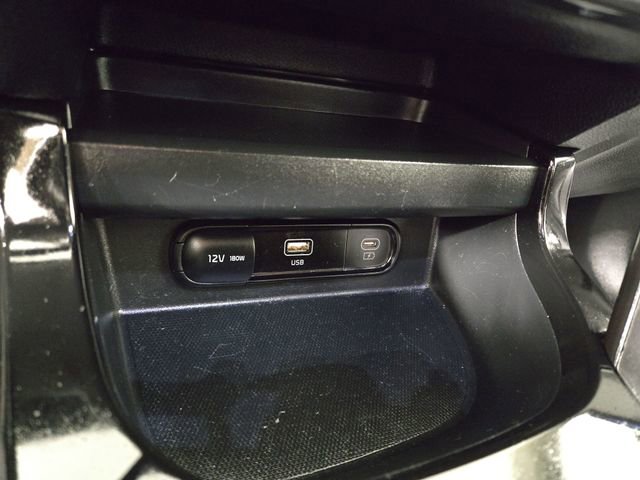 Certified 2025 Kia Seltos S image 28