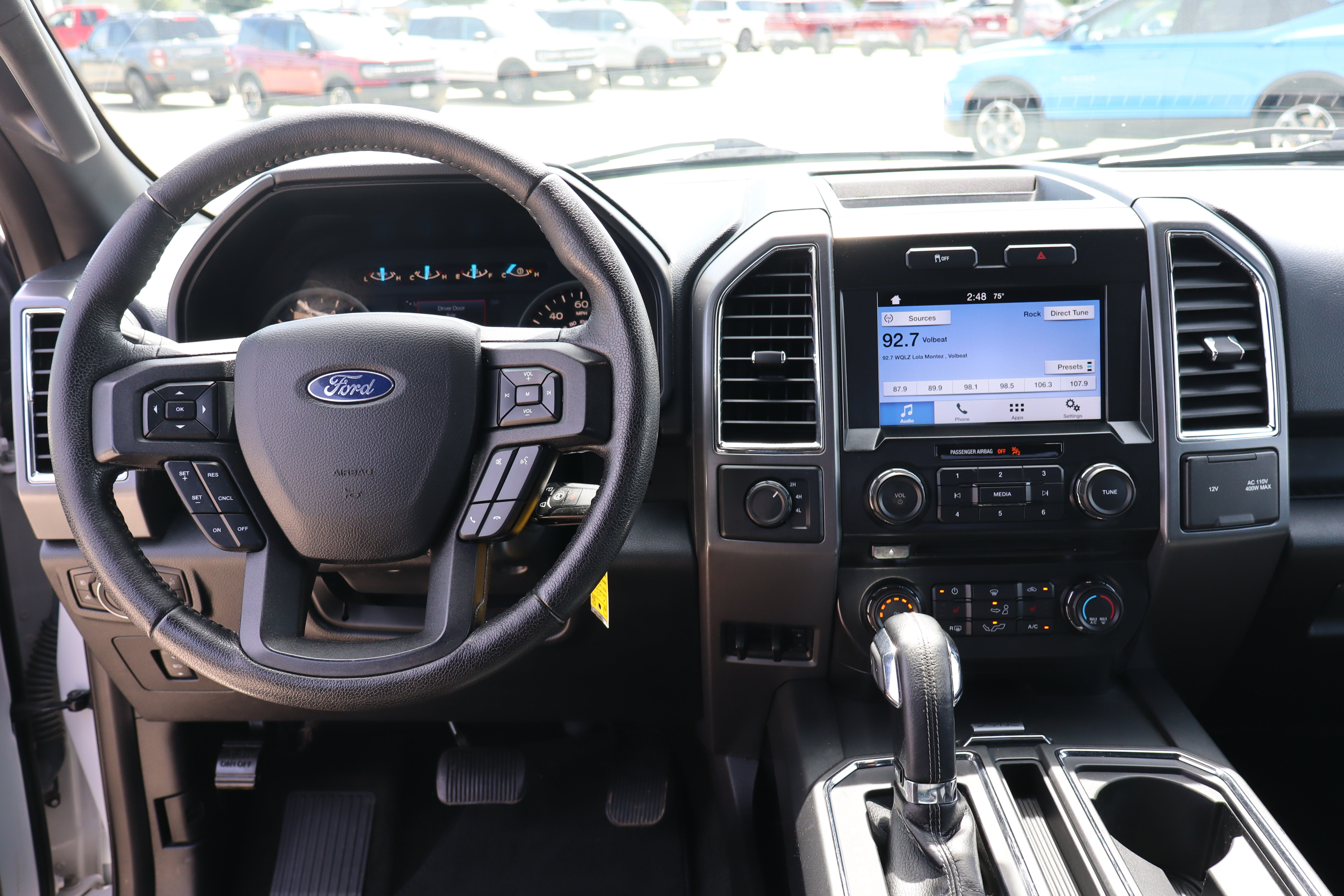 Used 2016 Ford F150 XLT w/ Equipment Group 302A Luxury AWD/4WD image 13
