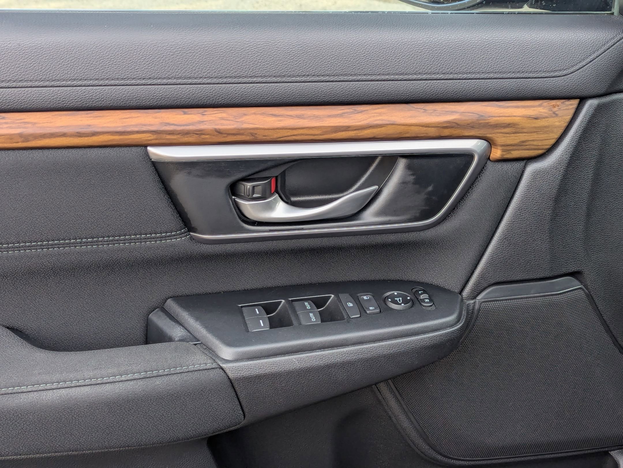 Used 2022 Honda CR-V EX image 12