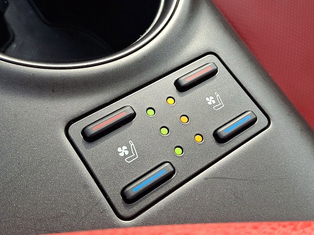 Used 2022 Toyota Camry XSE w/ Navigation Package AWD/4WD image 23