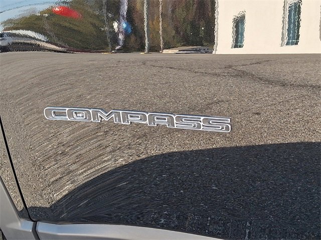 Used 2022 Jeep Compass Limited image 31