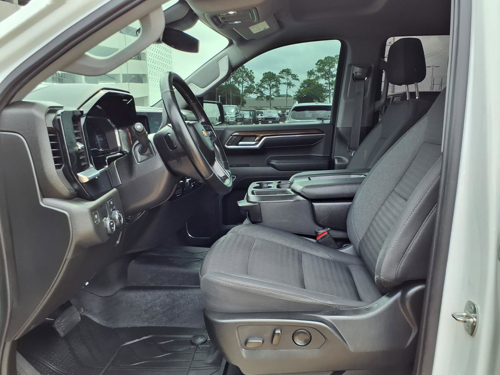 Used 2023 Chevrolet Silverado 1500 LT RWD image 19