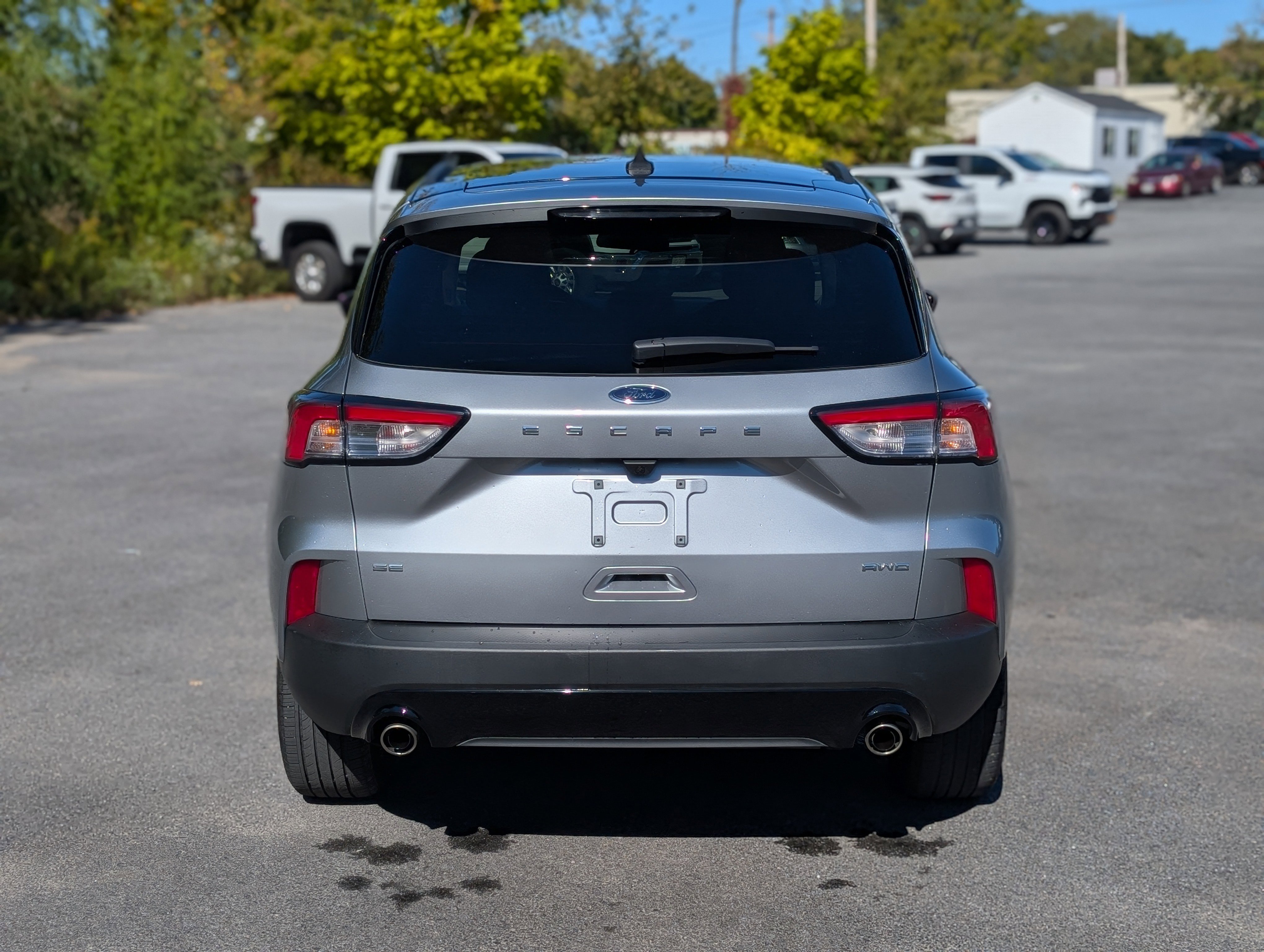 Used 2022 Ford Escape SE w/ SE Sport Appearance Package image 9