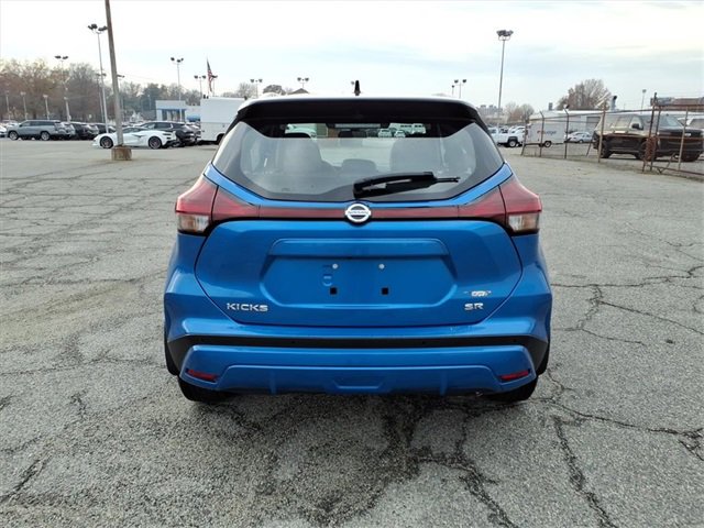 Used 2021 Nissan Kicks SR w/ SR Premium Package image 4