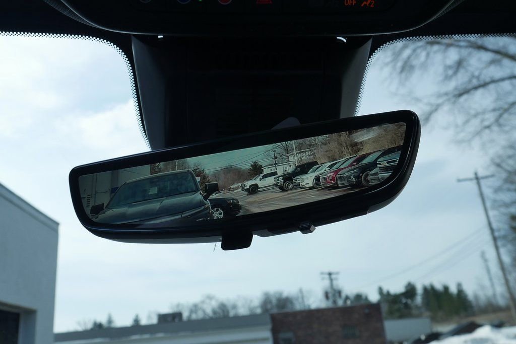 New 2026 Chevrolet Equinox LT w/ Convenience Package II image 17