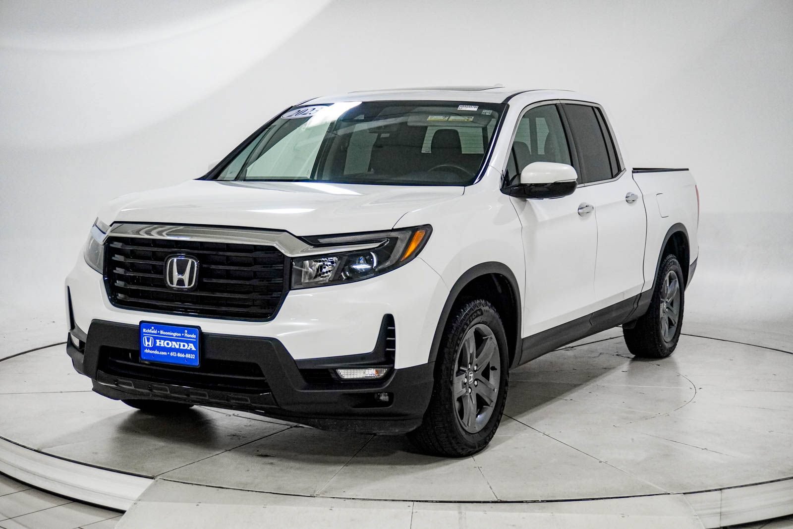 Used 2023 Honda Ridgeline RTL-E image 3