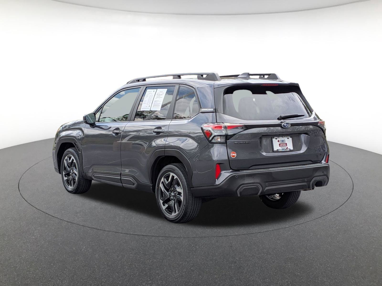Used 2025 Subaru Forester Limited AWD/4WD image 3
