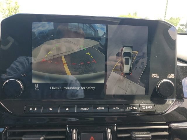 Certified 2024 Nissan Pathfinder Platinum w/ Cargo Package AWD/4WD image 40
