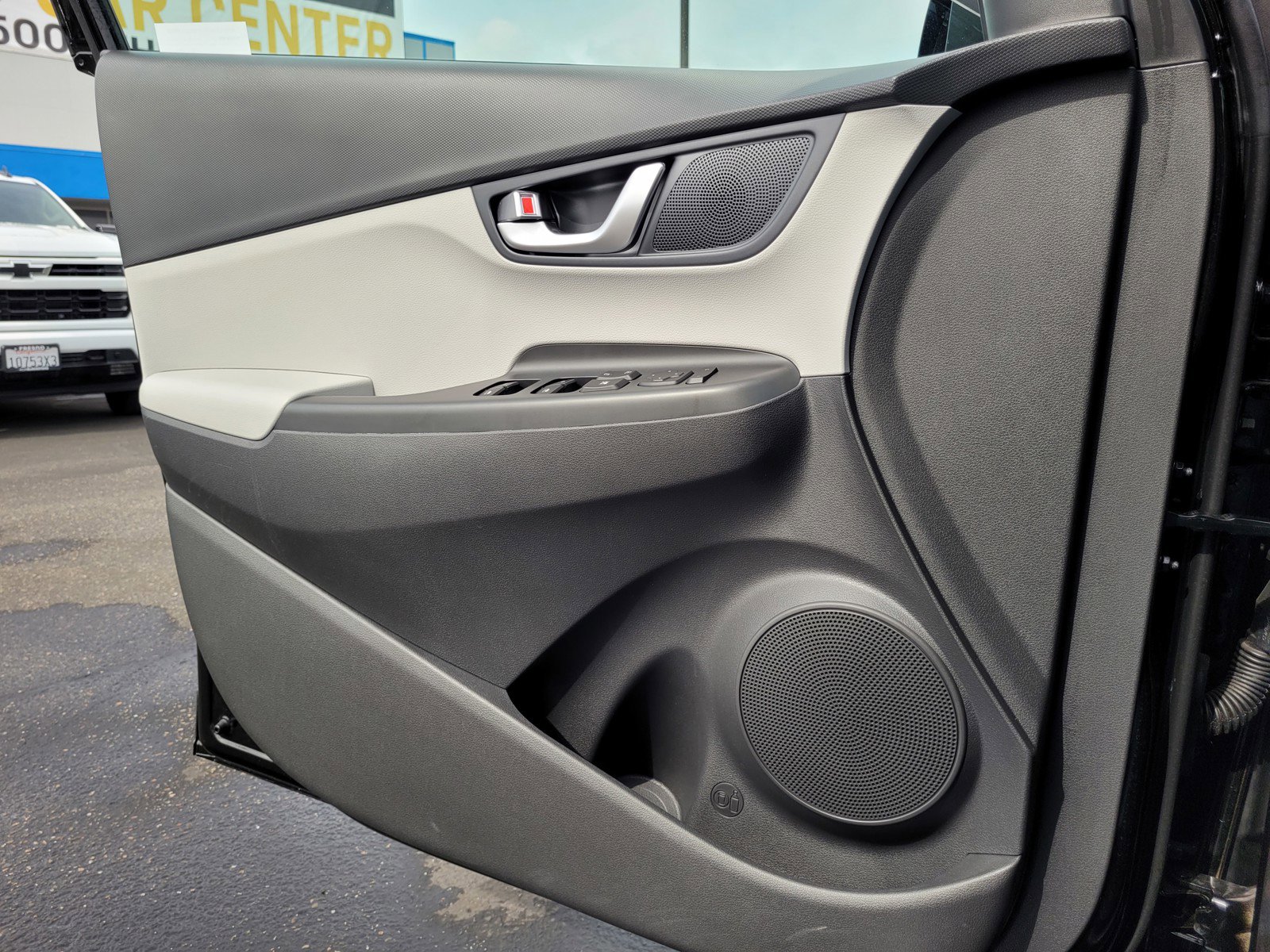 Used 2023 Hyundai Kona SE image 25